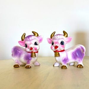 SOLD ‼️‼️ cow salt and pepper shakers
